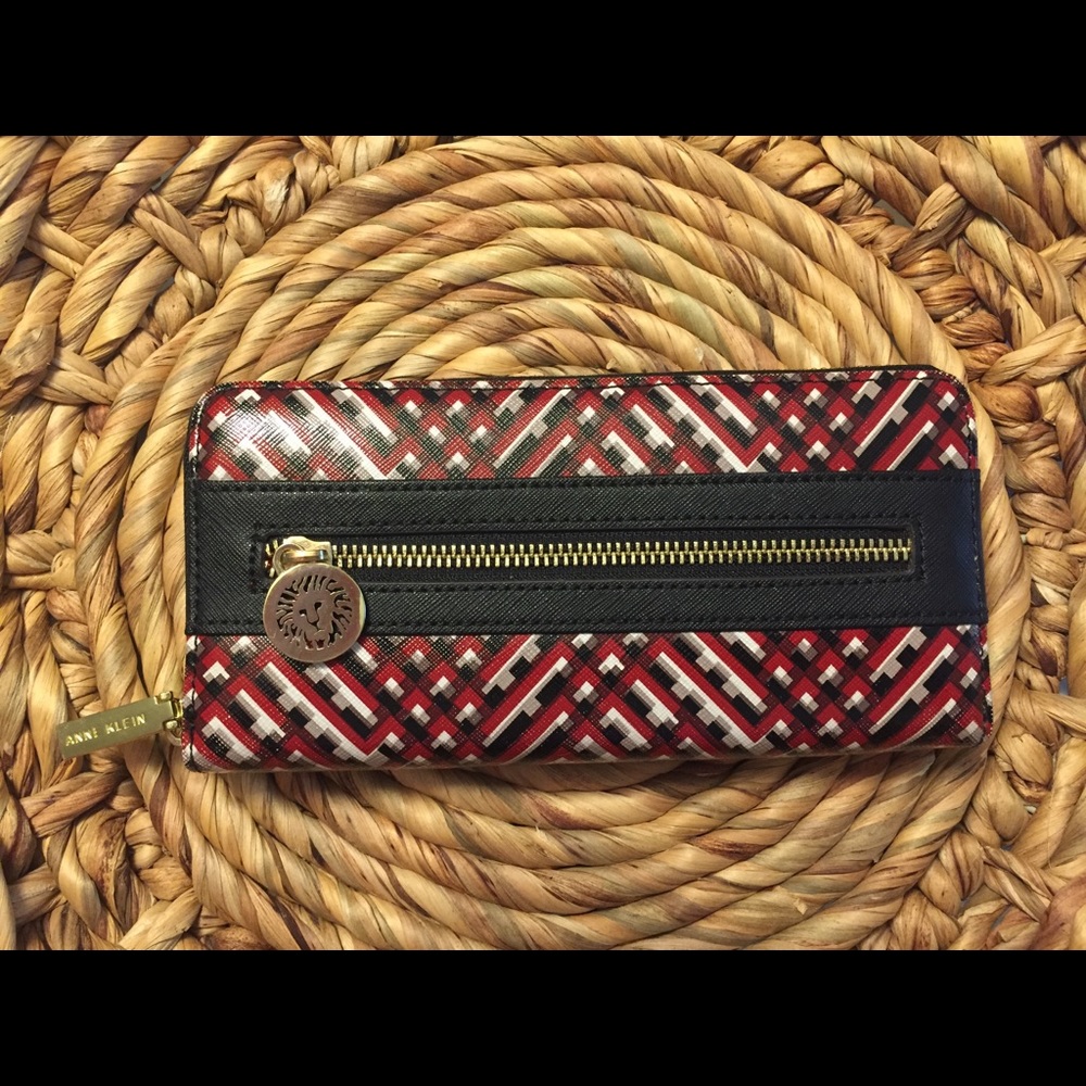 Anne Klein New Recruits Zip-Around Wallet